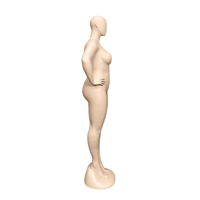 fat model mannequin1 (2)